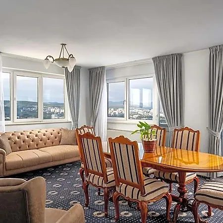 Belvedere Hotel